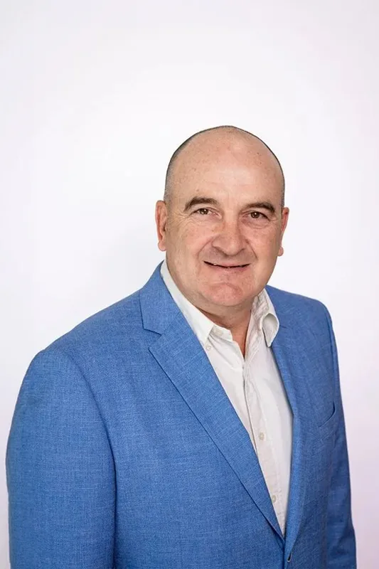 Daniel Miller